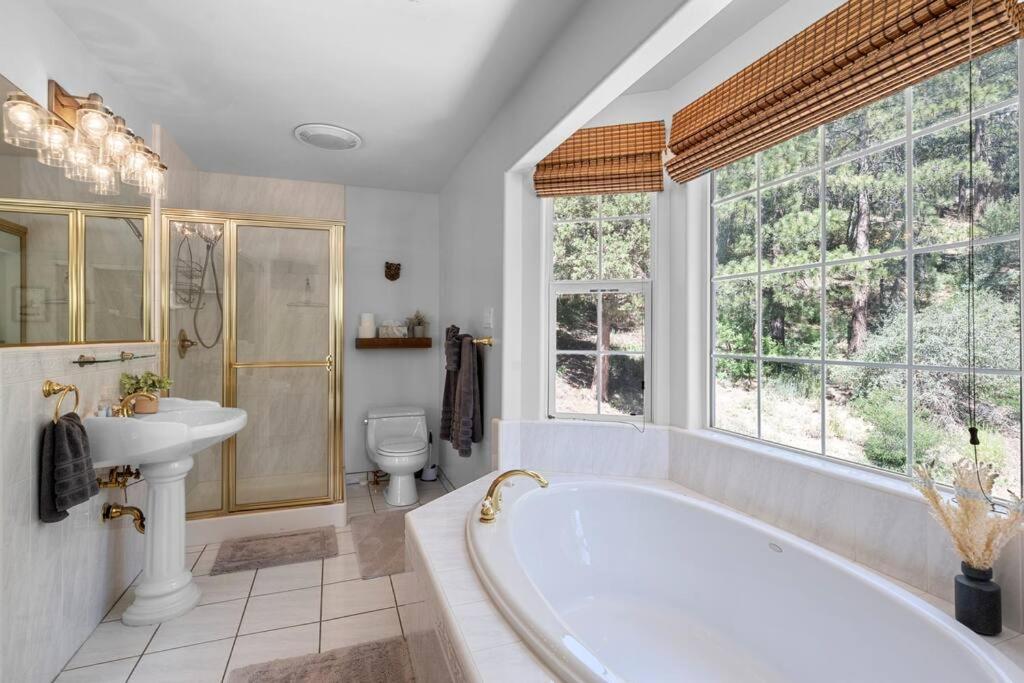 Cozy Perfect For 2 Families *